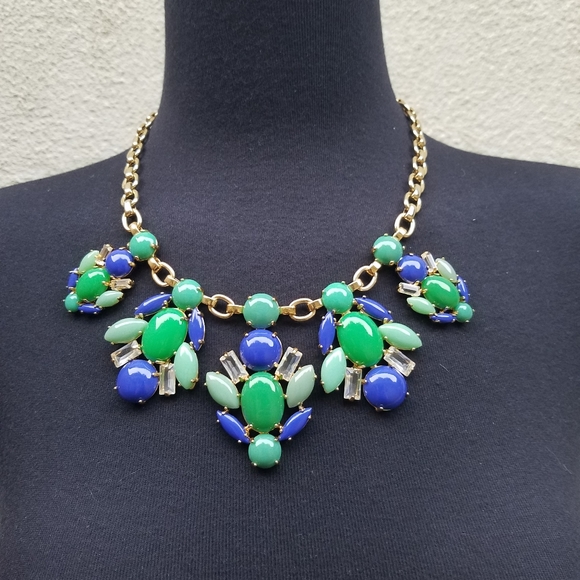 Stella & Dot Juniper Statement Necklace - Picture 3 of 13